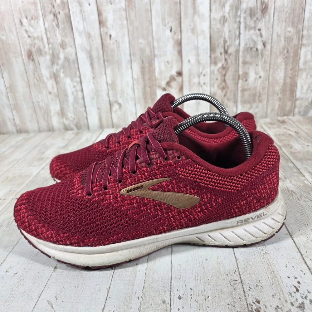 Brooks Revel 3 Womens Running Shoes Burgundy Red Gold 1203021B694 Size 10